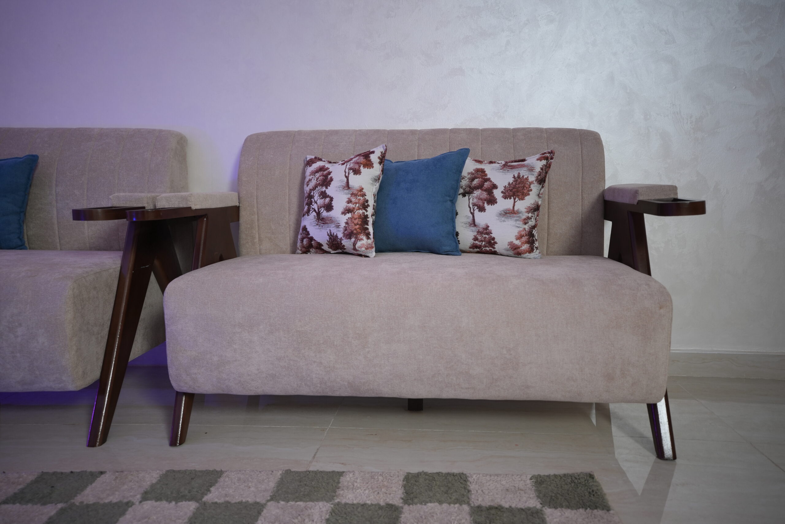 جلسة داخلية مكونة من 11 اشخاص - Image 7